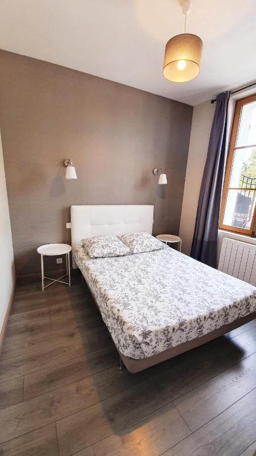 Le 2 Pieces Avec Parking Prive Apartment Honfleur Luaran gambar