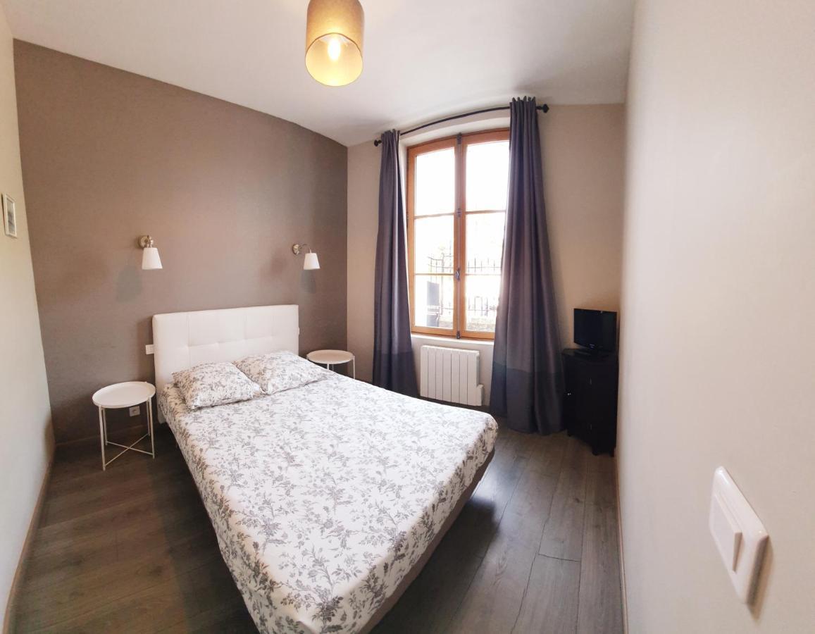 Le 2 Pieces Avec Parking Prive Apartment Honfleur Luaran gambar